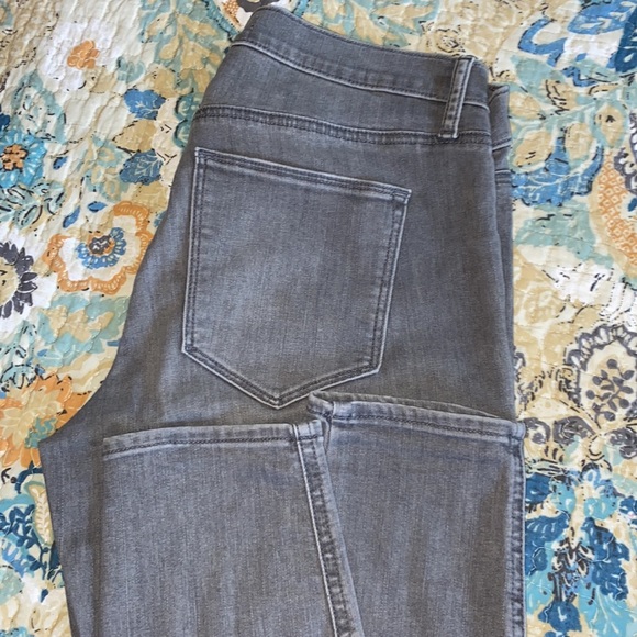 Gap Easy Leggings size 30R in stonewashed Grey 2% spandex. - Picture 2 of 7